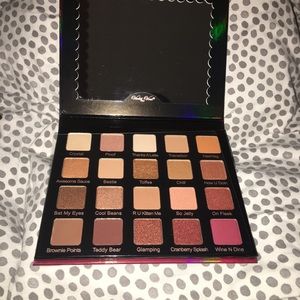 Violet Voss Pro HG Palette NIB